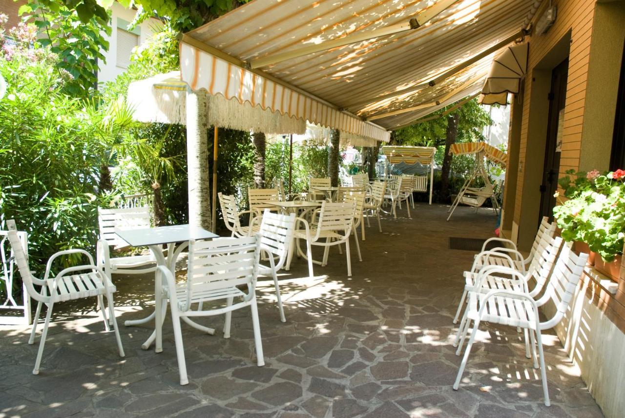 Carezza 2*
